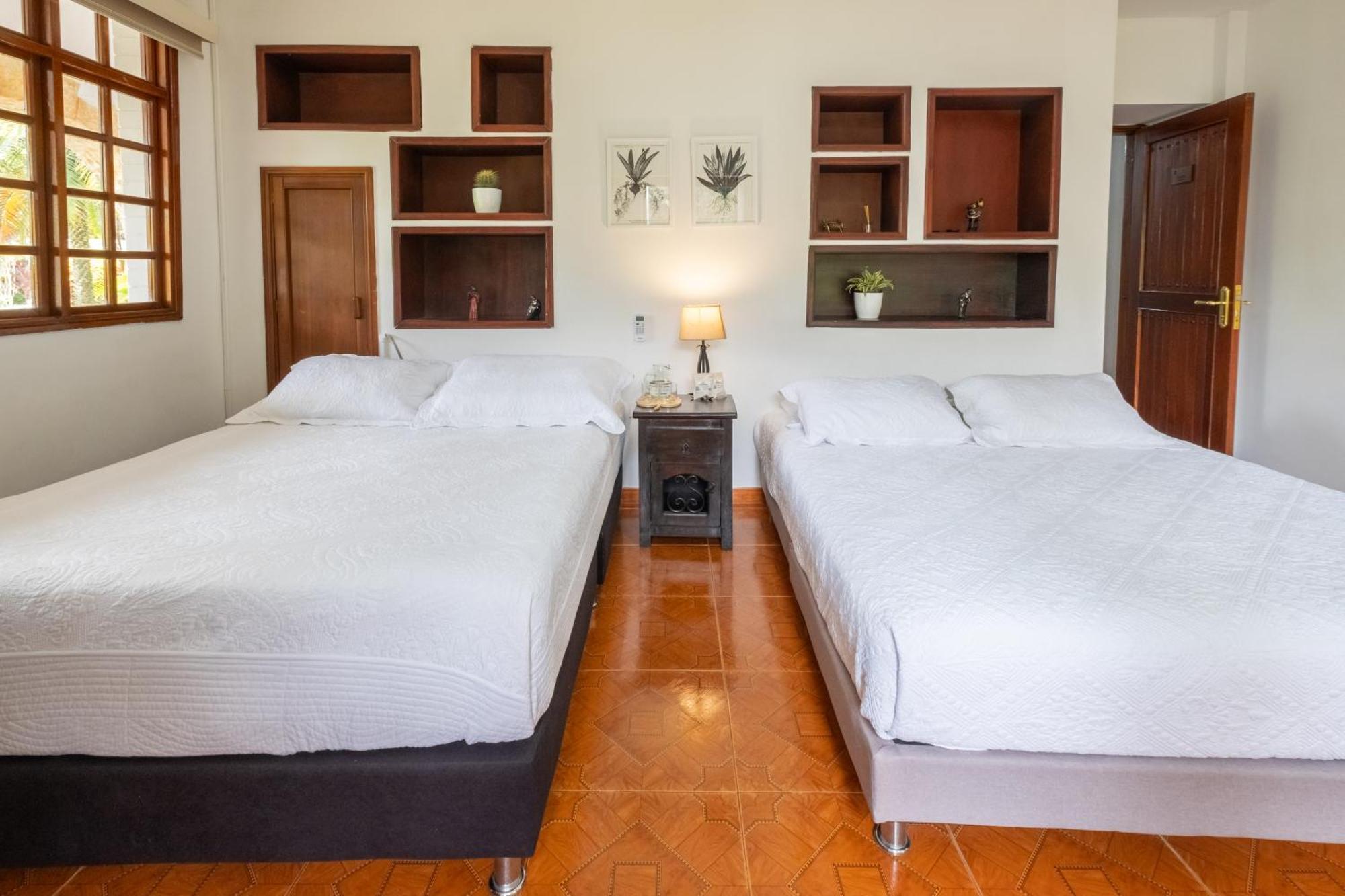 El Edén Hotel Chalet El Castillo By Majuva מראה חיצוני תמונה