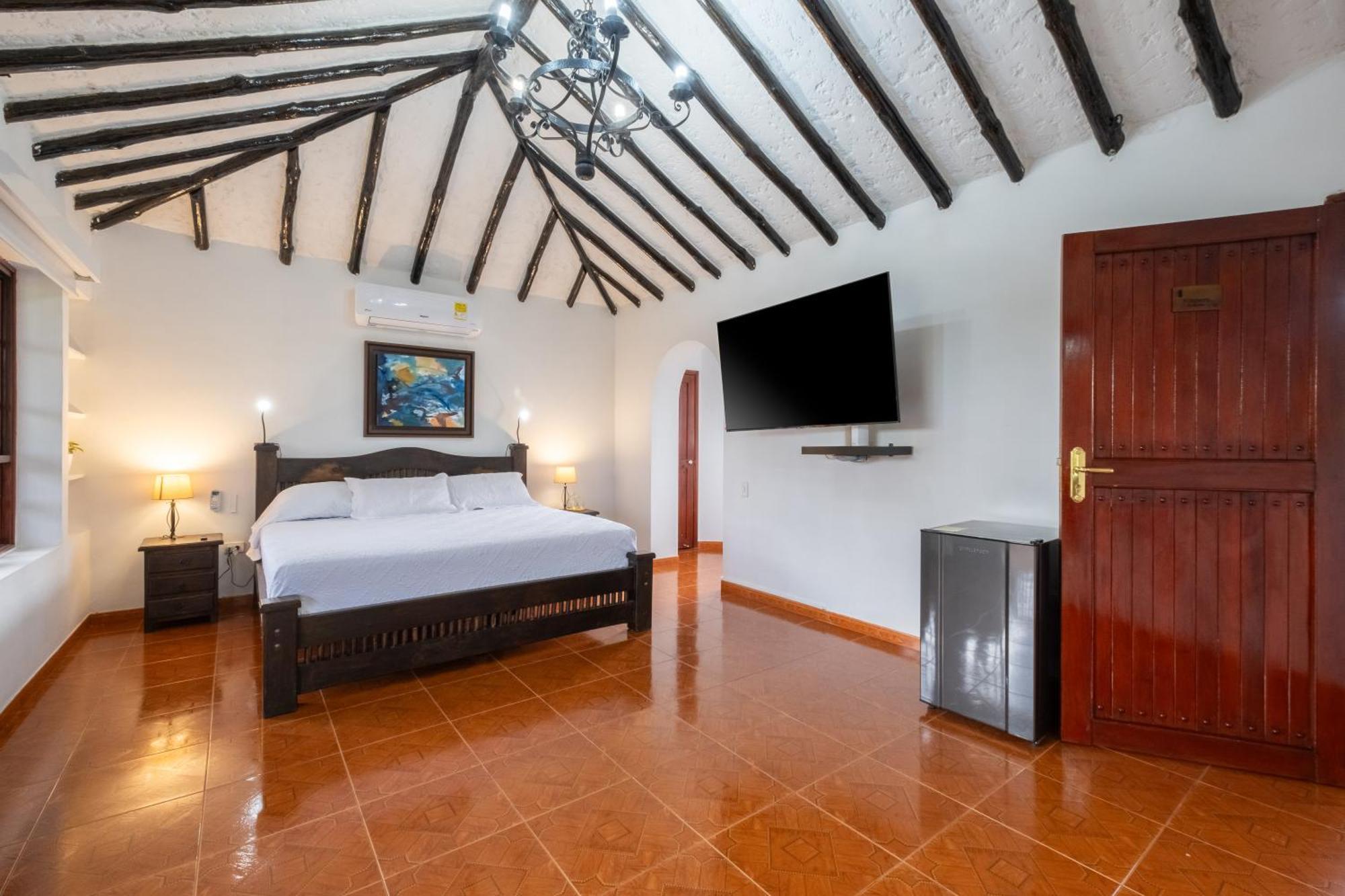 El Edén Hotel Chalet El Castillo By Majuva מראה חיצוני תמונה