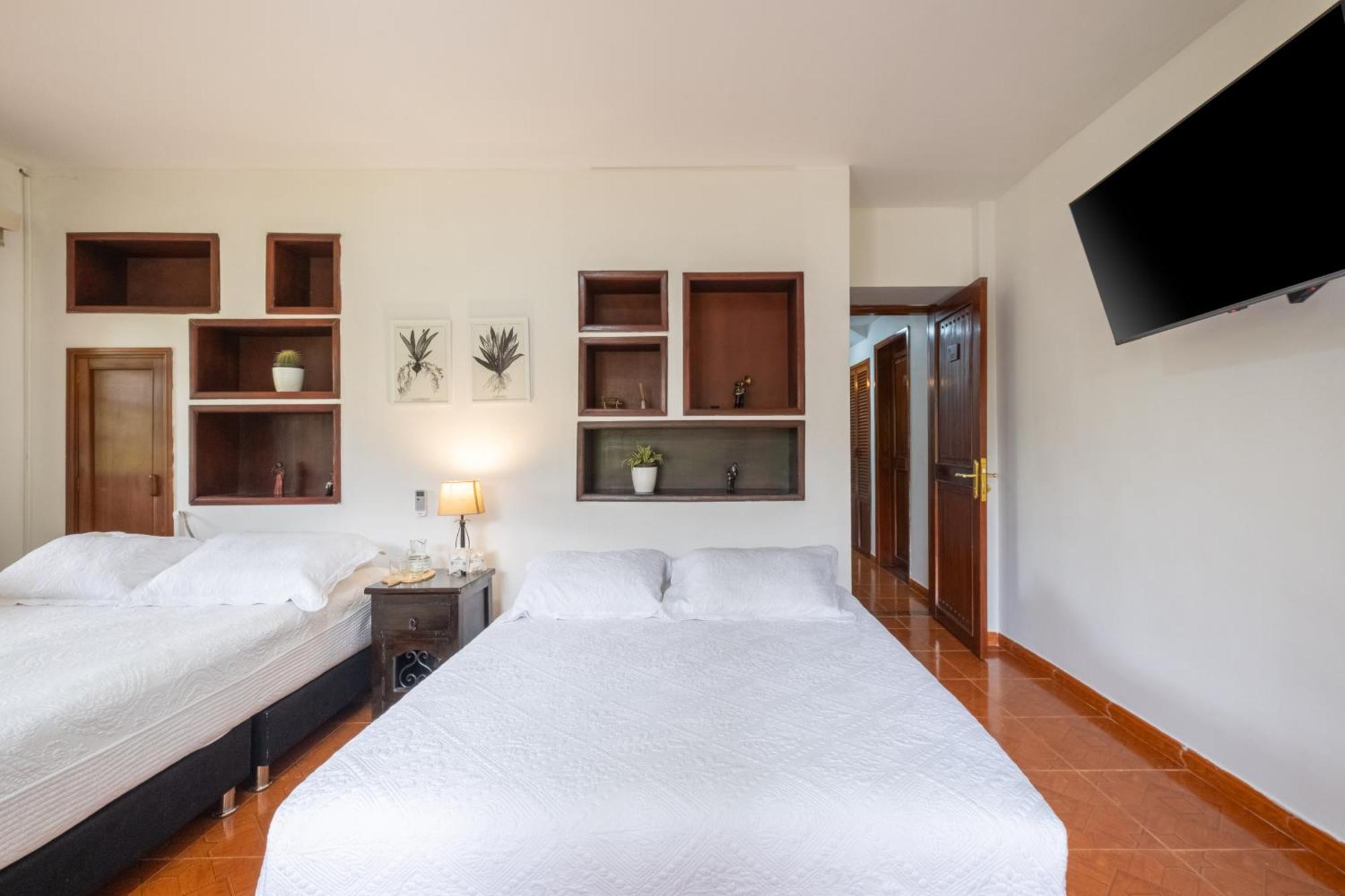 El Edén Hotel Chalet El Castillo By Majuva מראה חיצוני תמונה