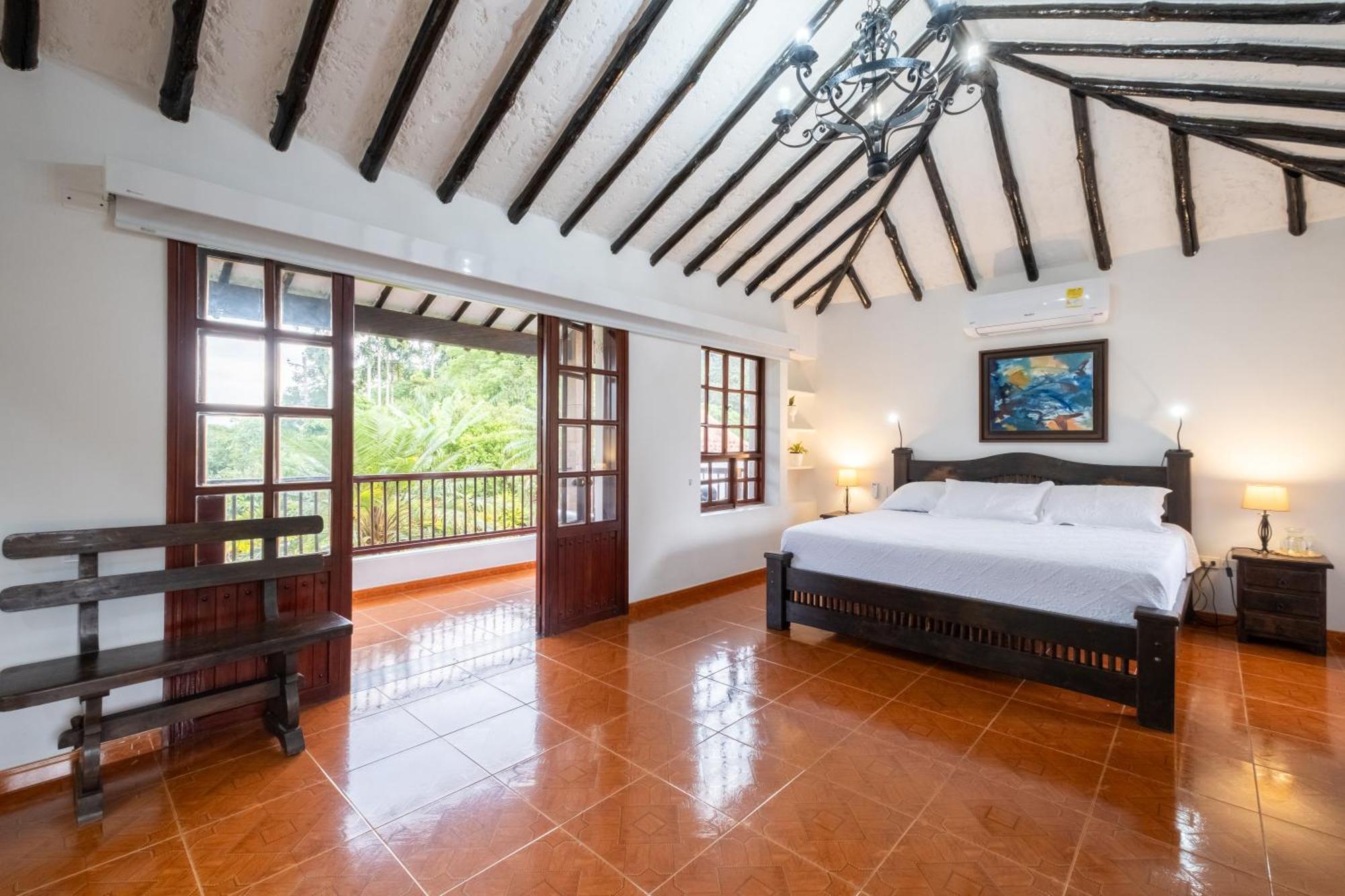 El Edén Hotel Chalet El Castillo By Majuva מראה חיצוני תמונה